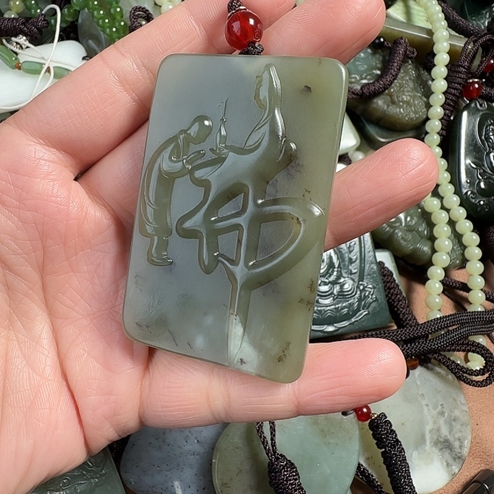 和田玉颈饰未镶嵌