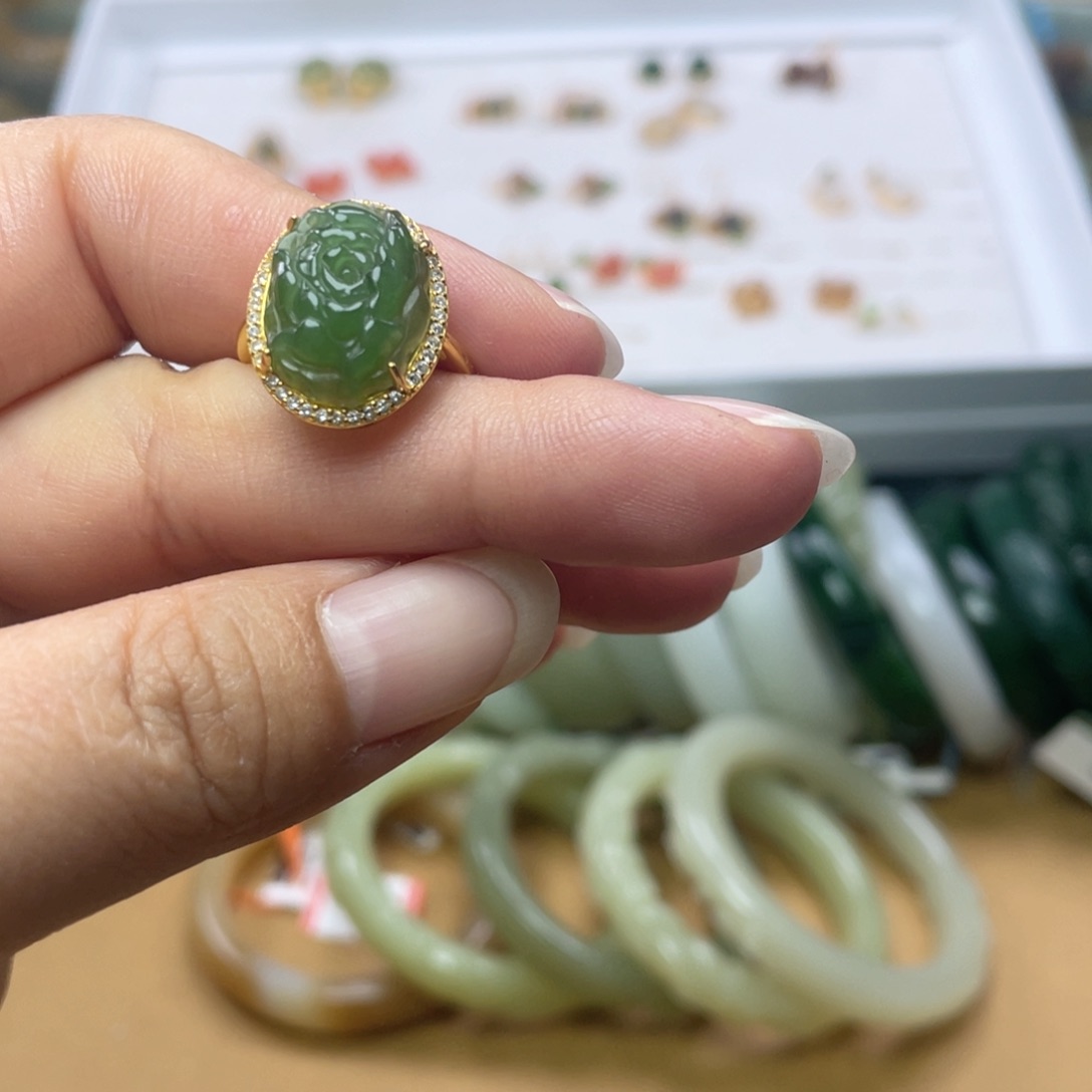 银S925镶嵌戒指和田玉