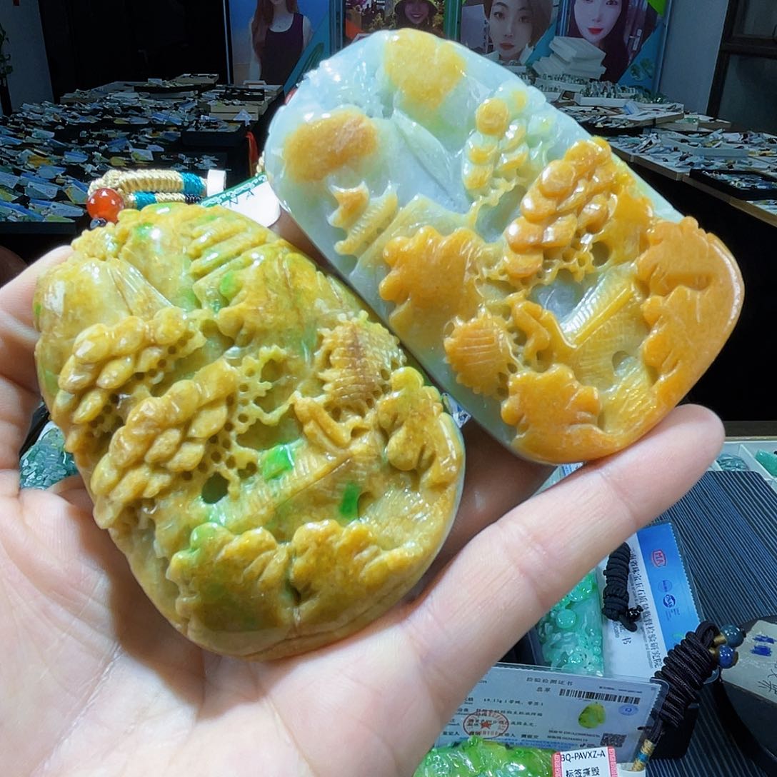 颈饰未镶嵌翡翠愿***散一