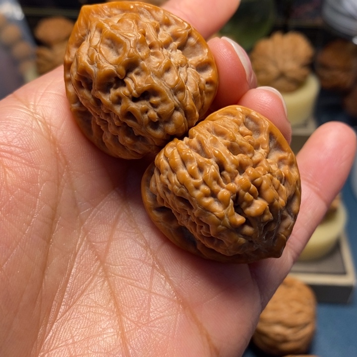 【闪购商品】把件文玩核桃金字塔
