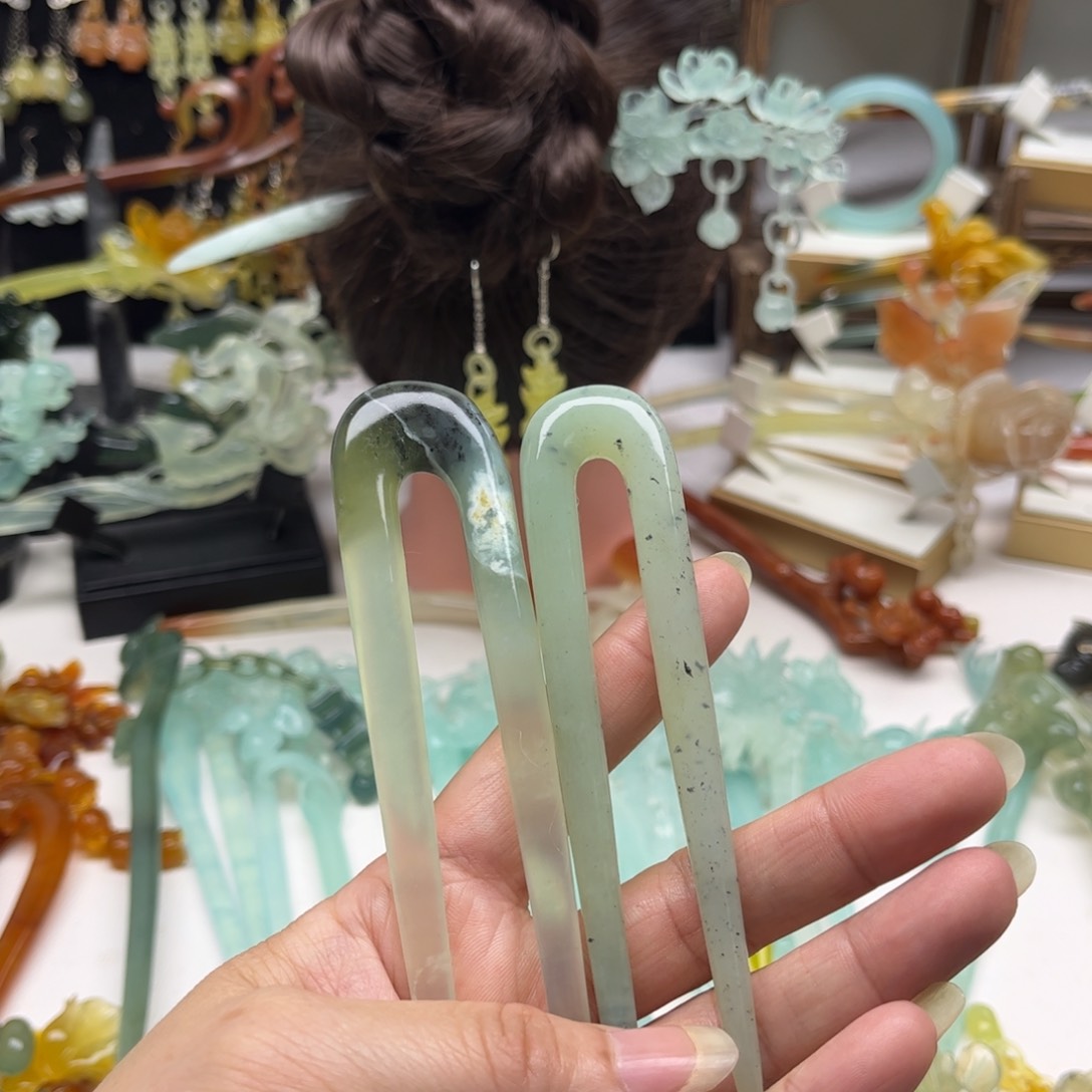 蛇纹石玉发饰合金