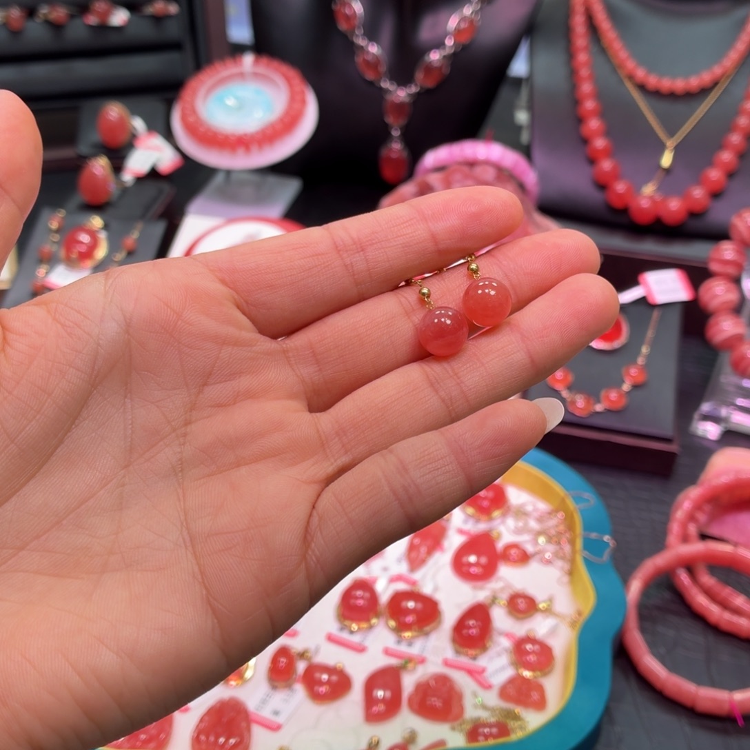 菱锰矿（红纹石）18K金镶嵌耳钉