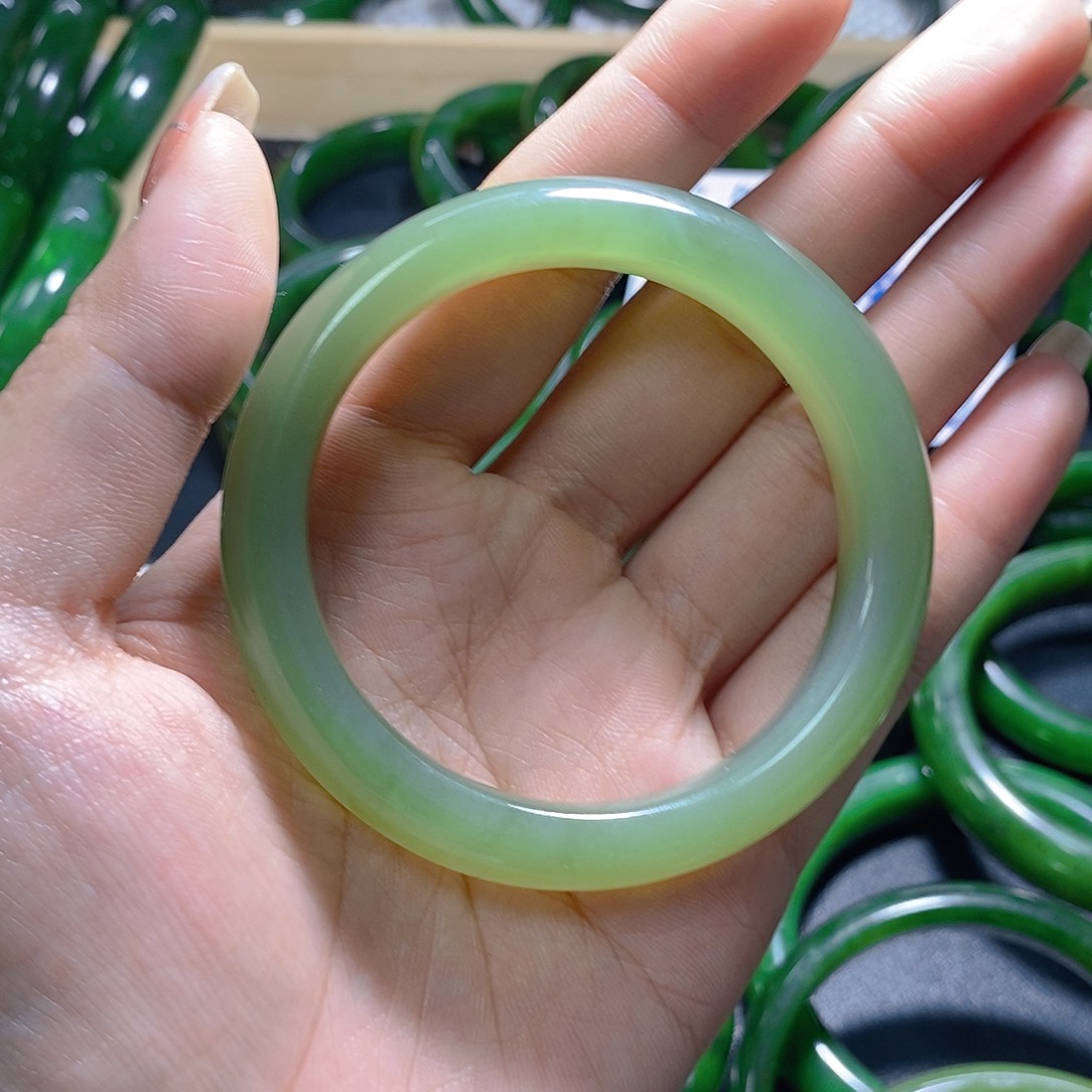 和田玉（碧玉）未镶嵌手链53.4圈