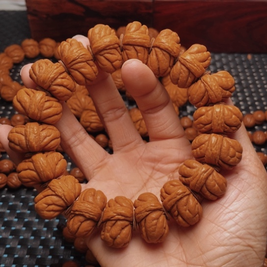 桃核手串龙纹桃核