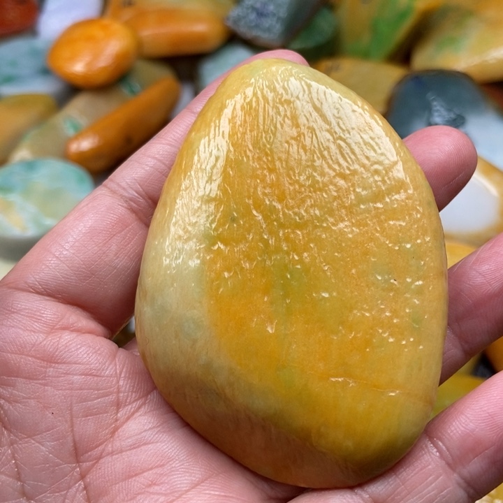 秋***果定制翡翠未镶嵌缅甸