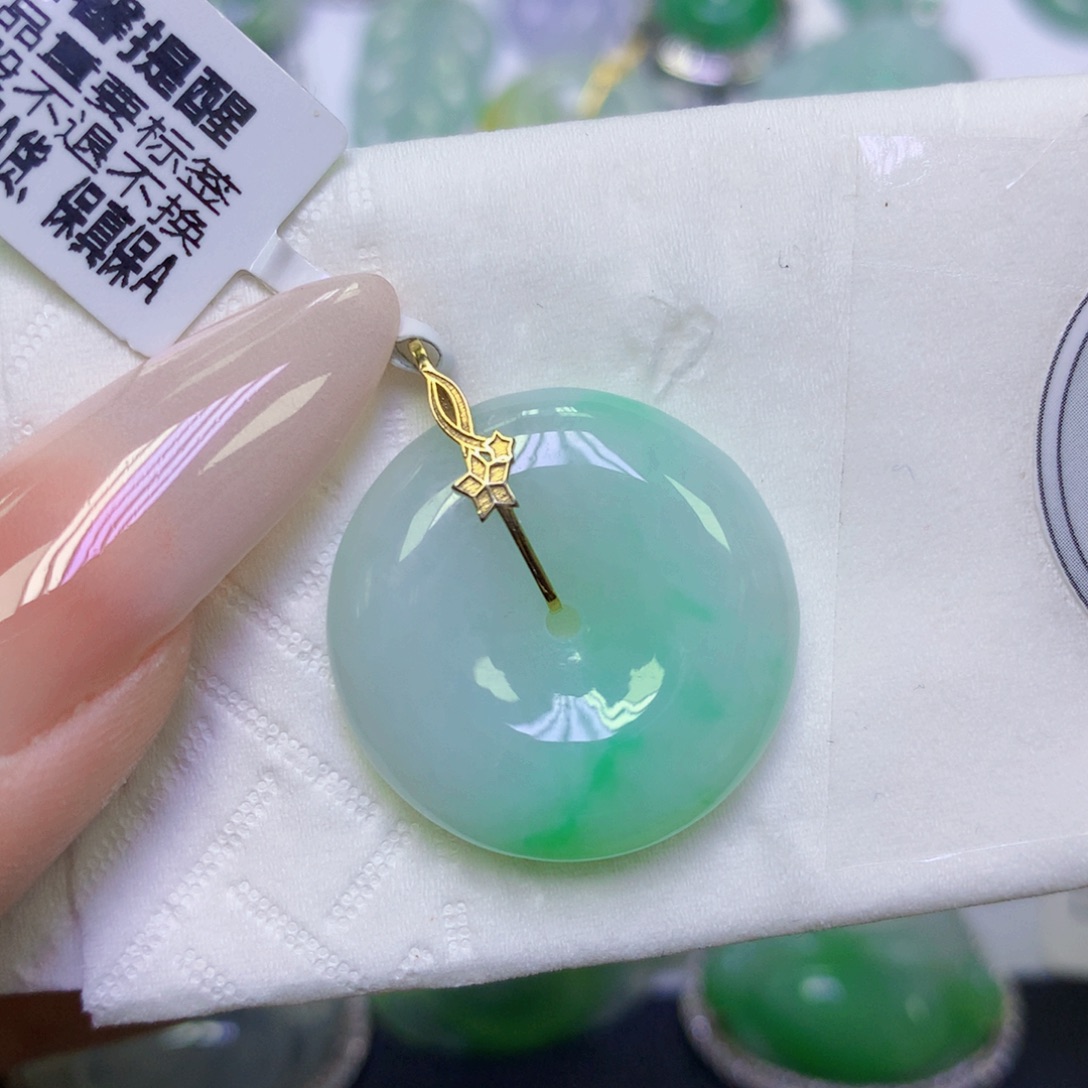 翡翠18K金镶嵌颈饰天然缅甸翡翠a货百元以上9元证书费自理