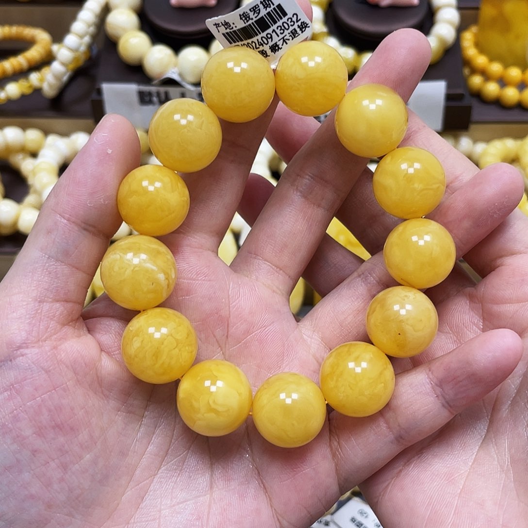 琥珀珠宝奇石未镶嵌用****117+mm微瑕