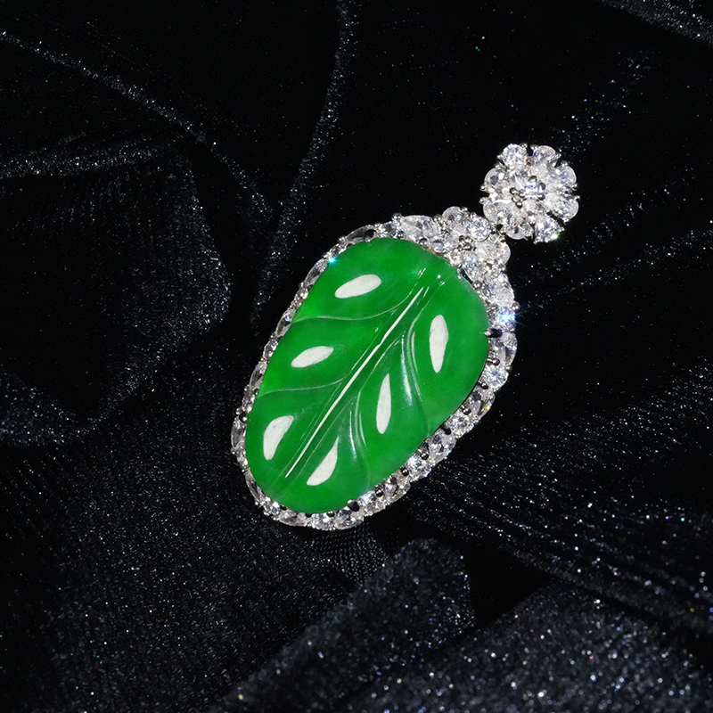 【小胖翡翠】天然A货翡翠叶子吊坠豪镶毛衣链家大叶大多样性发1送绳