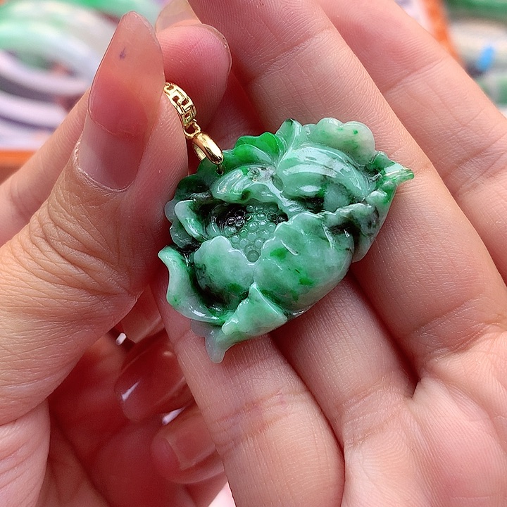 翡翠颈饰银S925镶嵌翡翠