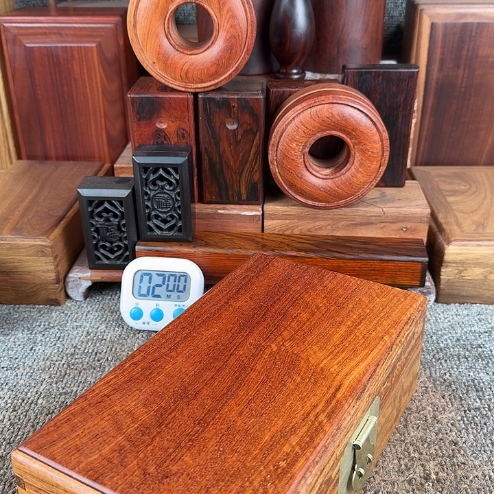 勇***士大果紫檀（缅甸花梨）