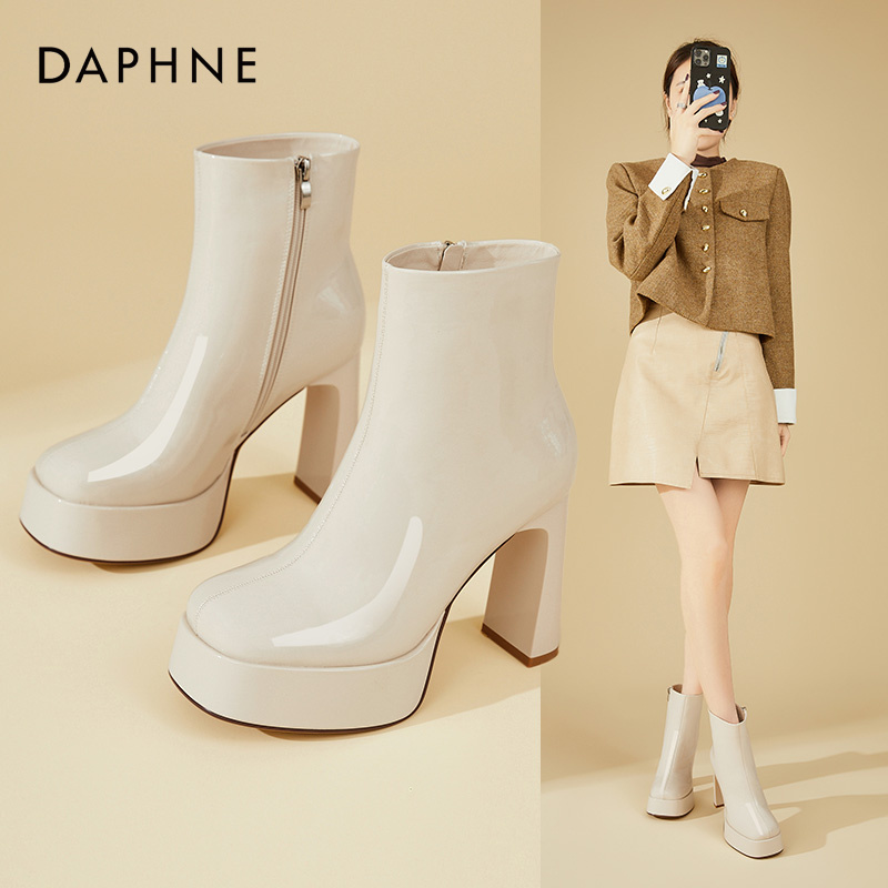 Daphne/达芙妮防水台高跟短靴女配裙子时装靴百搭粗跟方头瘦瘦靴