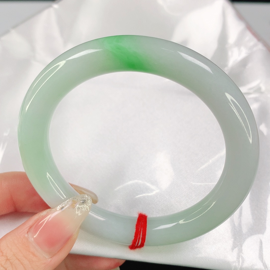 翡翠手镯未镶嵌54.2圈口