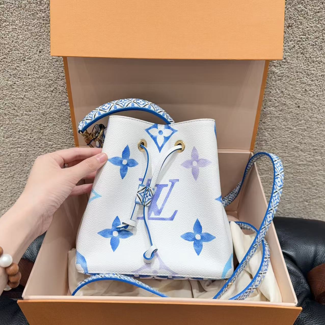 99新 LouisVuitton/路易威登 限定水彩系列 水桶nano 手提单肩包
