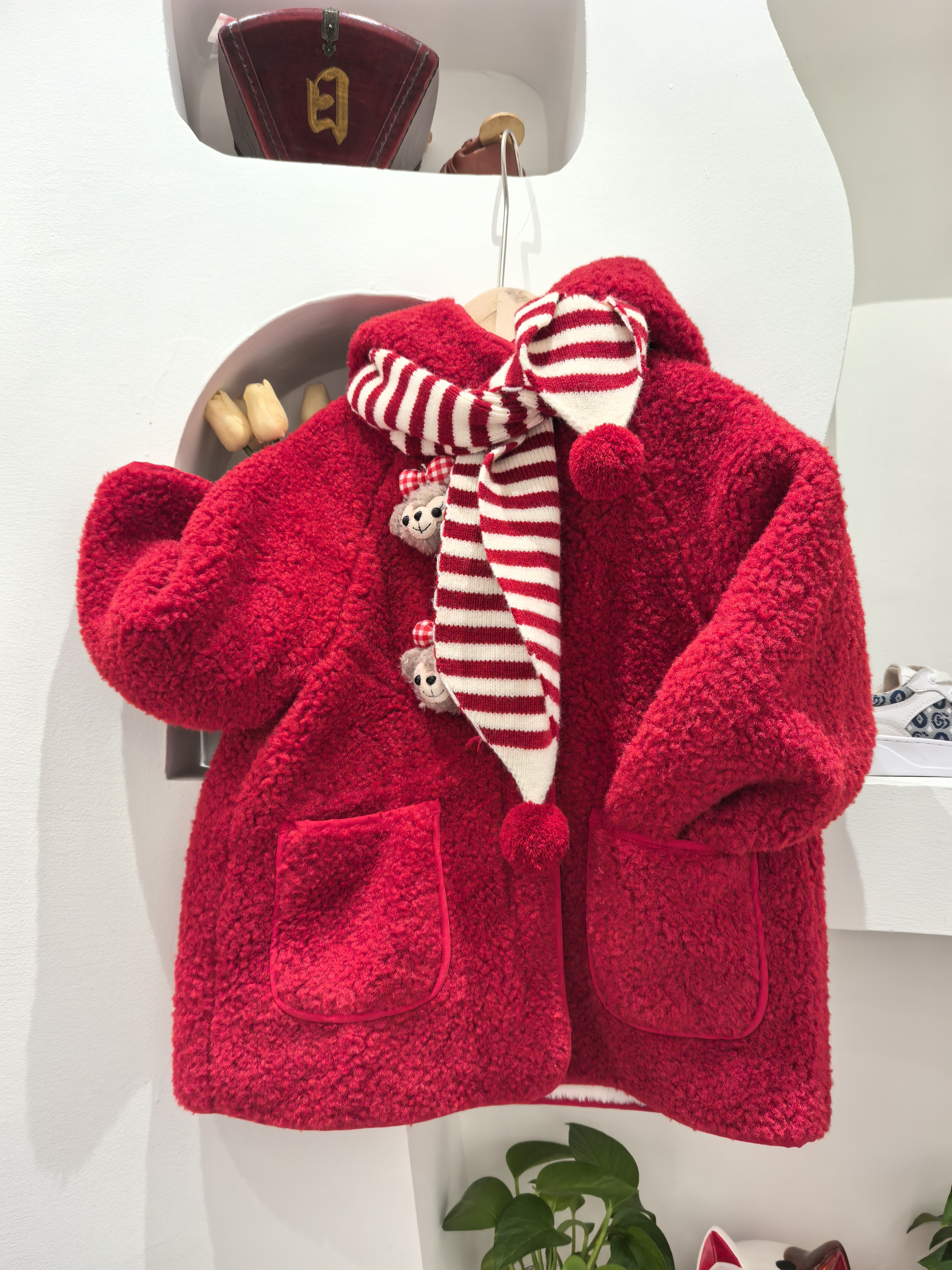 女童加绒加厚冬季保暖连帽呢大衣儿童卡通玩偶韩版纯色外套8536