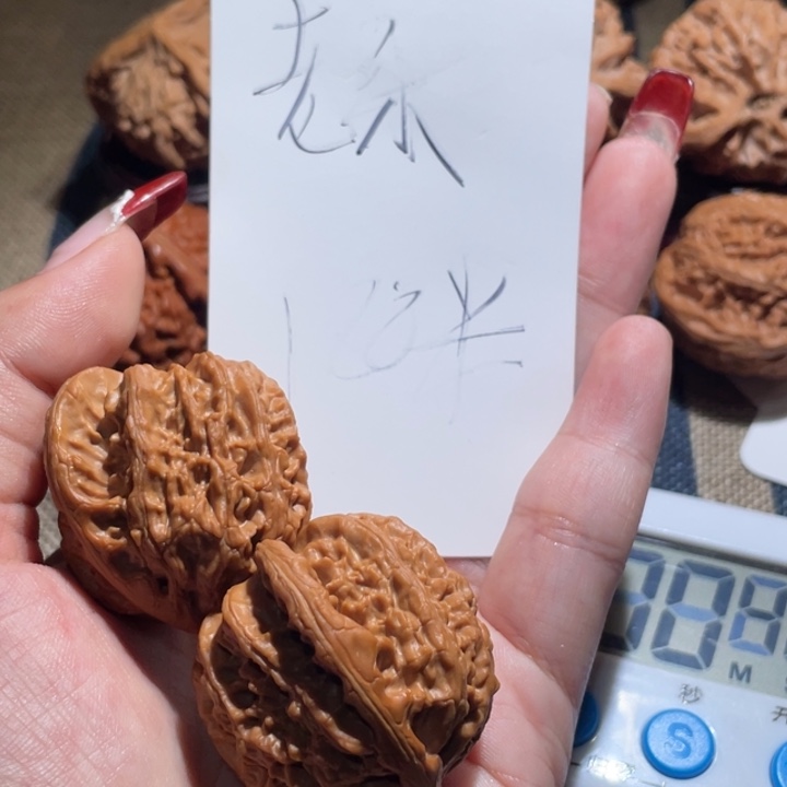 老***口吊坠文玩核桃白狮子