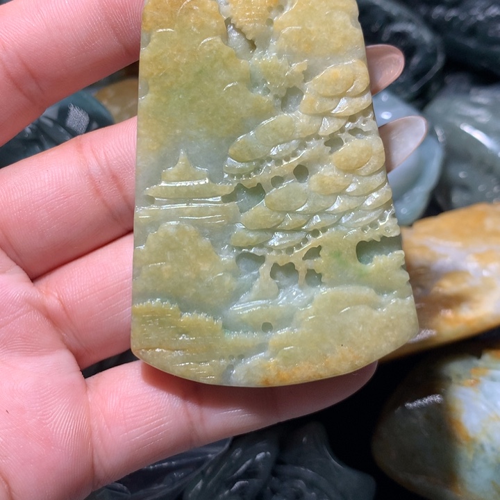 翡翠未镶嵌颈饰保真天然A货翡翠