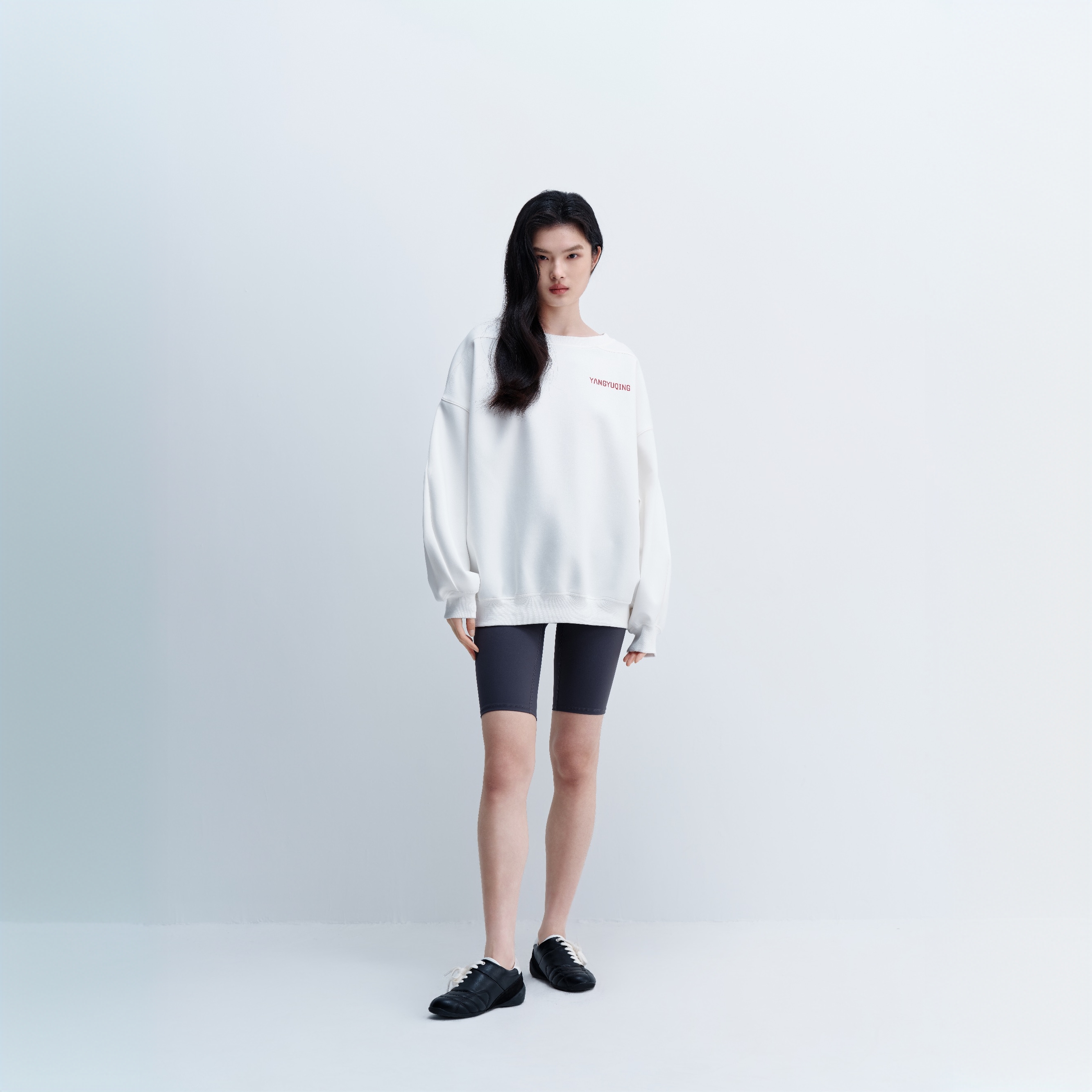 YANGYUQING设计师品牌冰丝感领口解构卫衣25SS