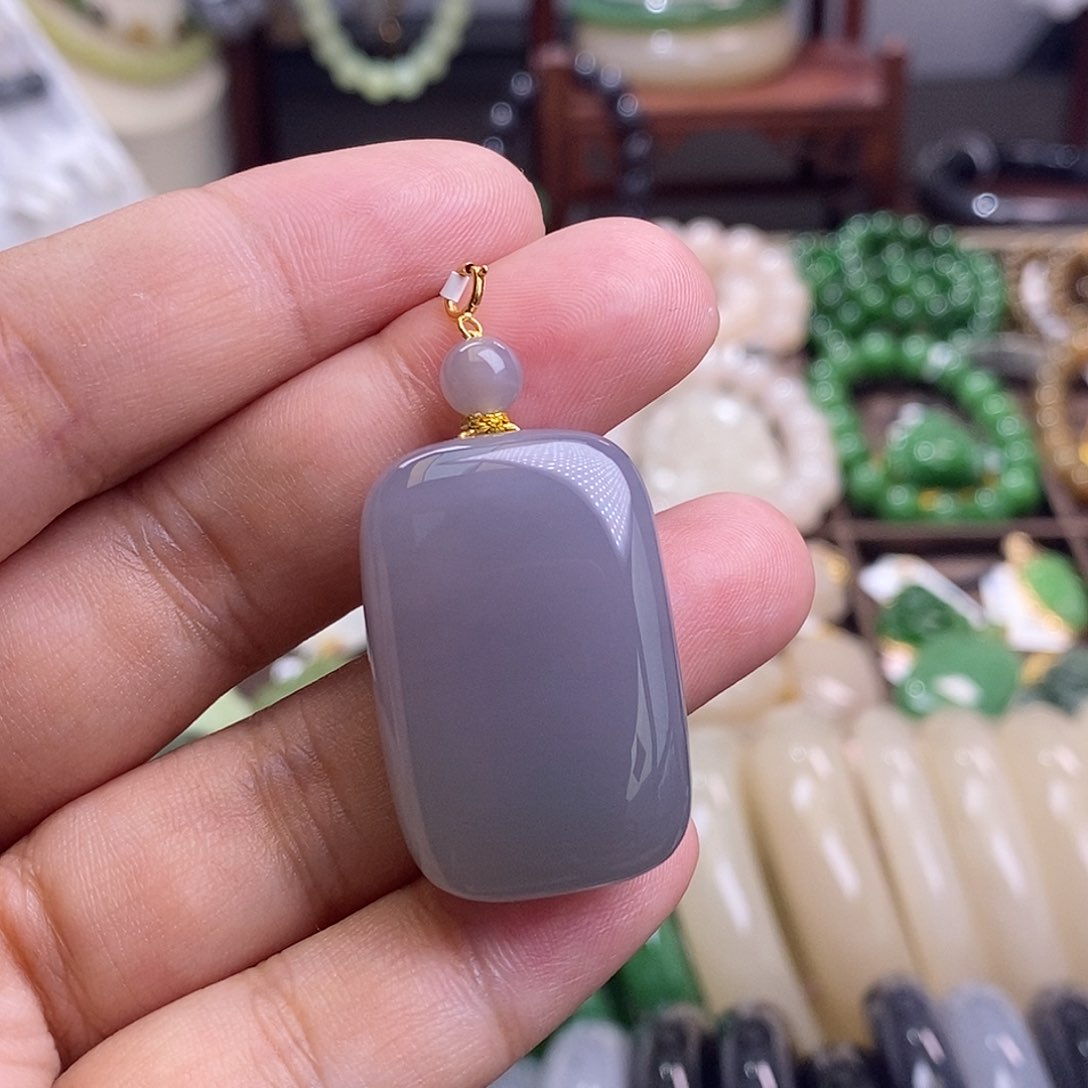 和田玉收藏级烟紫高冰老矿料仙紫金镶无事牌未镶嵌