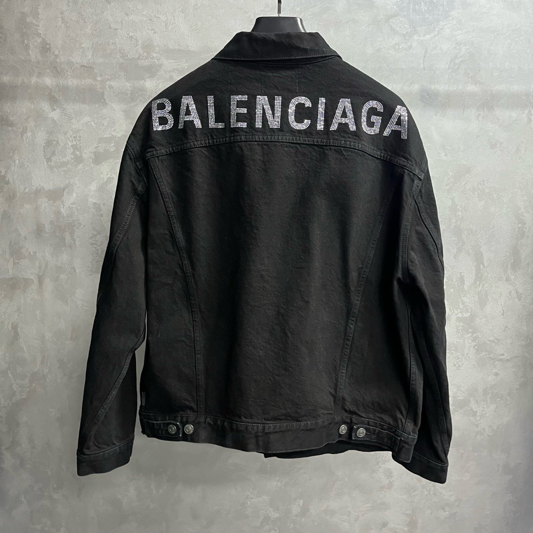 未使用 Balenciaga/巴黎世家 黑色后置满钻图案牛仔夹克外套/36
