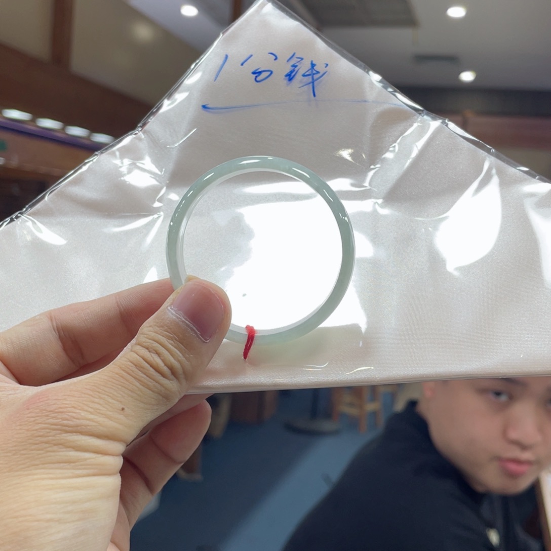未镶嵌手镯翡翠翡翠