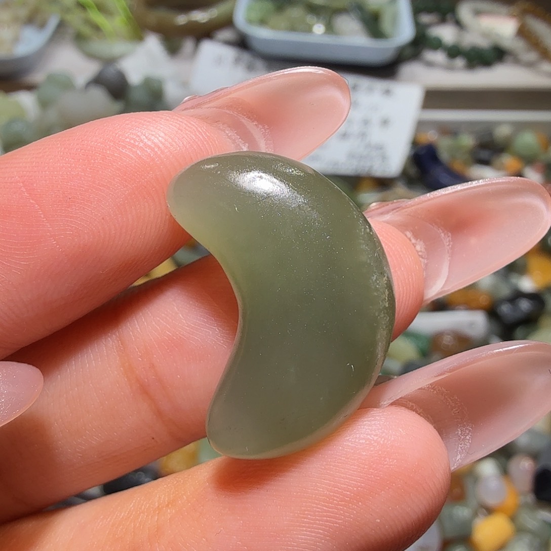 和田玉未镶嵌珠宝奇石