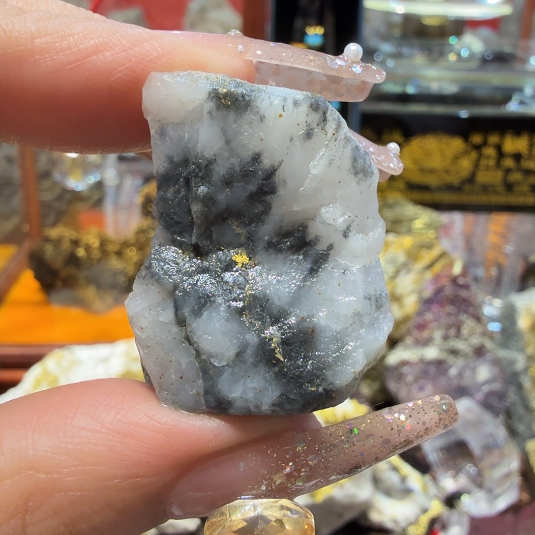 你好17.6g左右聚金阁天然明金矿标