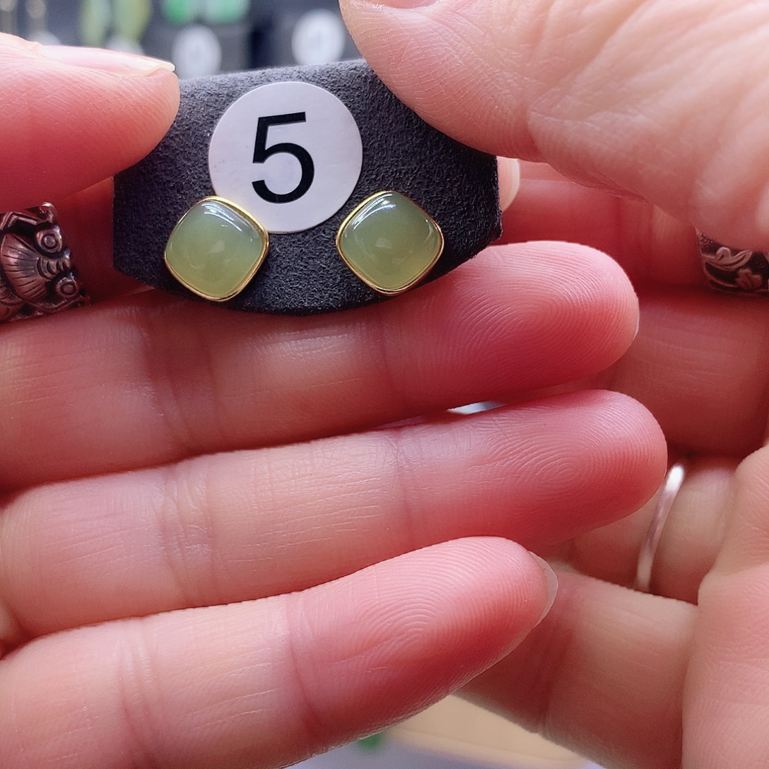 和田玉银S925镶嵌耳饰