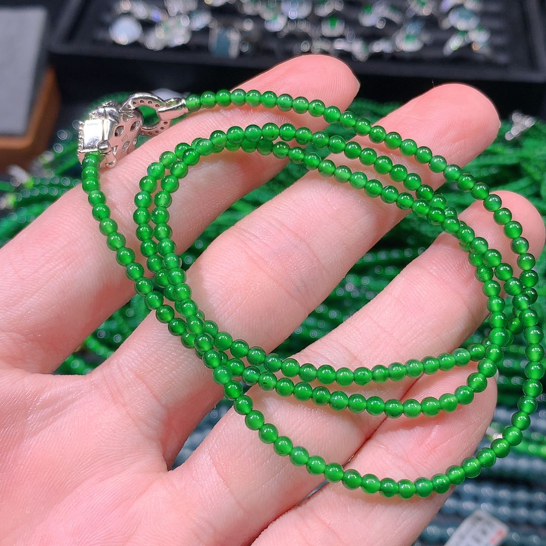 翡翠项链未镶嵌天然