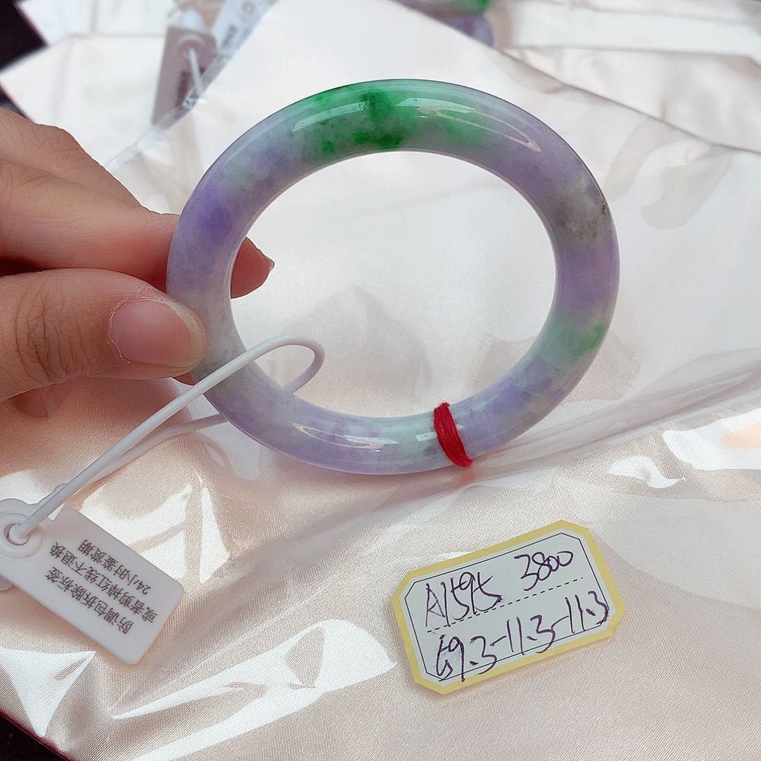 翡翠未镶嵌手镯缅甸翡翠