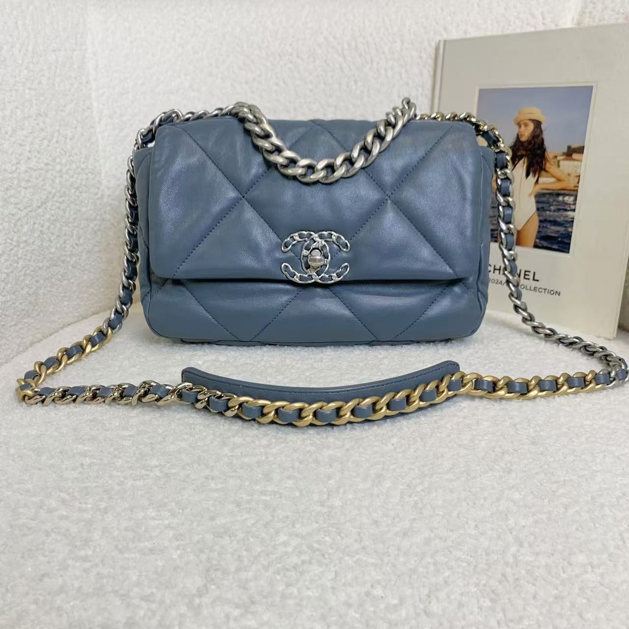 99新 Chanel/香奈儿 壹臻/23K灰蓝色19bag小号斜挎包/32909959