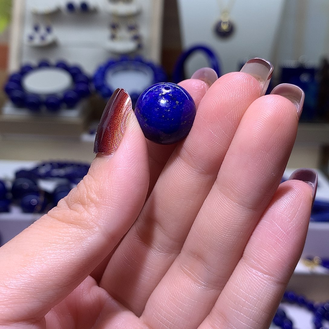 青金石未镶嵌天然原矿单圆珠15.5 m