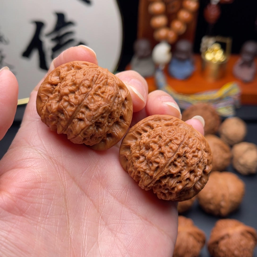 文玩核桃把件39血麒麟打底