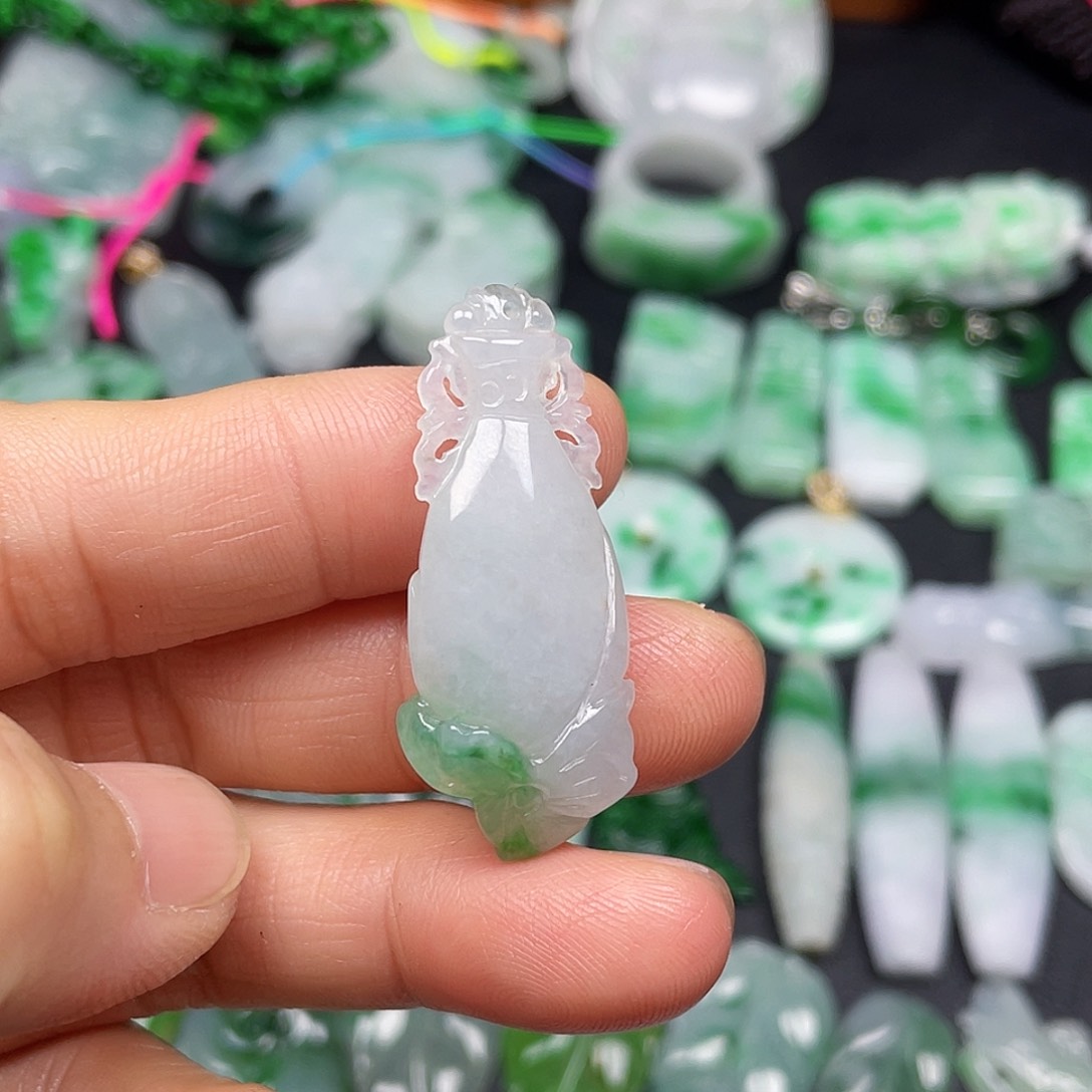 颈饰未镶嵌翡翠焱*翡翠吊坠