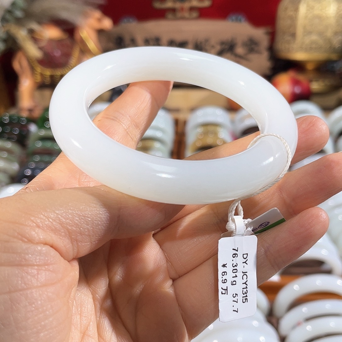 和田玉手镯未镶嵌羊脂白玉 圆条 细油 57.7圈