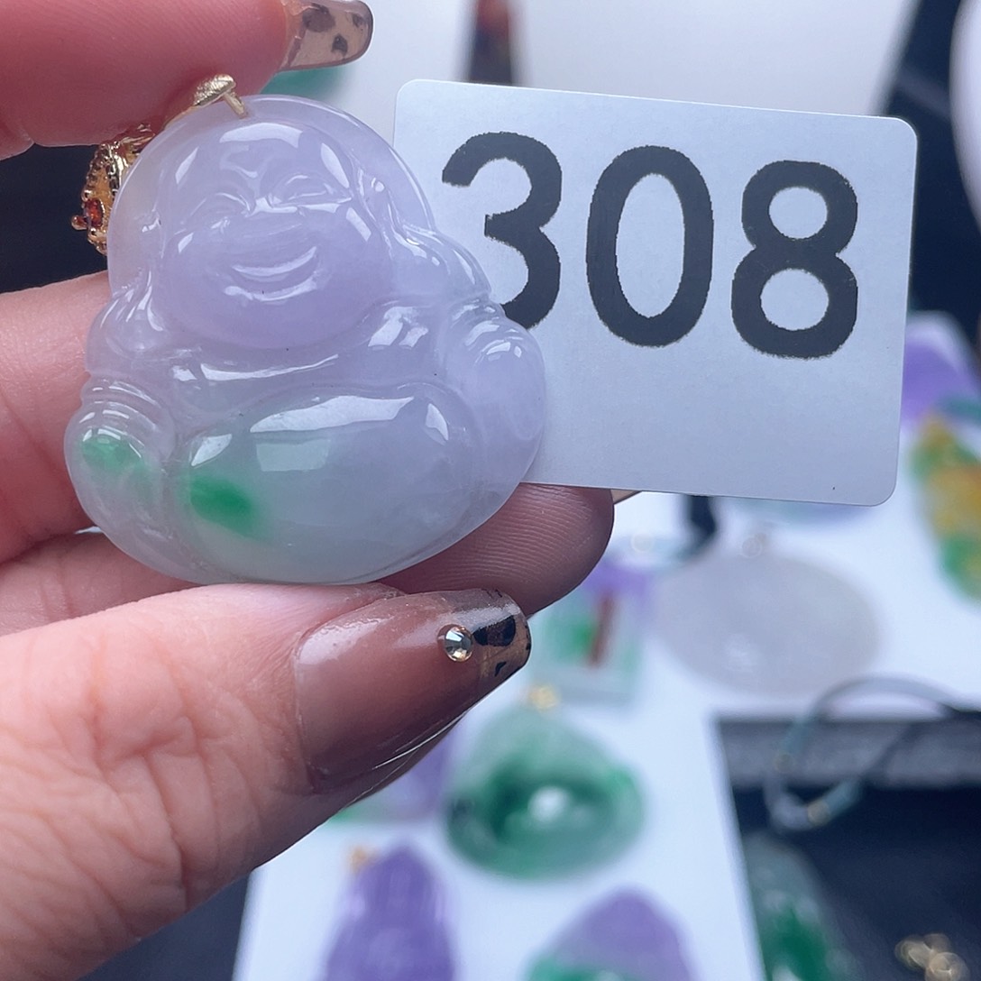 翡翠吊坠(赠链)未镶嵌