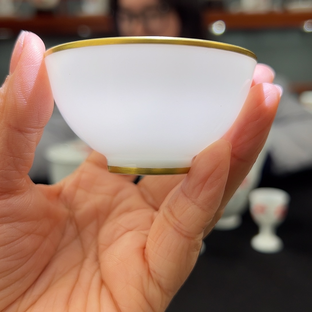 柴窑素胎描金一口杯
