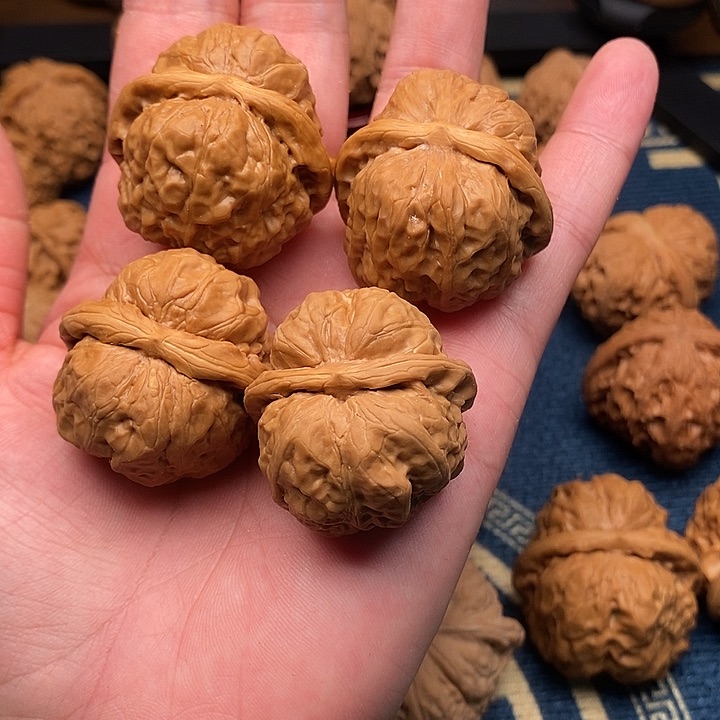 文玩核桃吊坠多***菜蛤蟆头两对