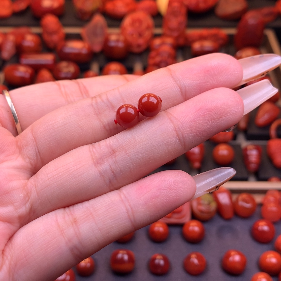 南红玛瑙未镶嵌川料原矿圆珠对珠7mm