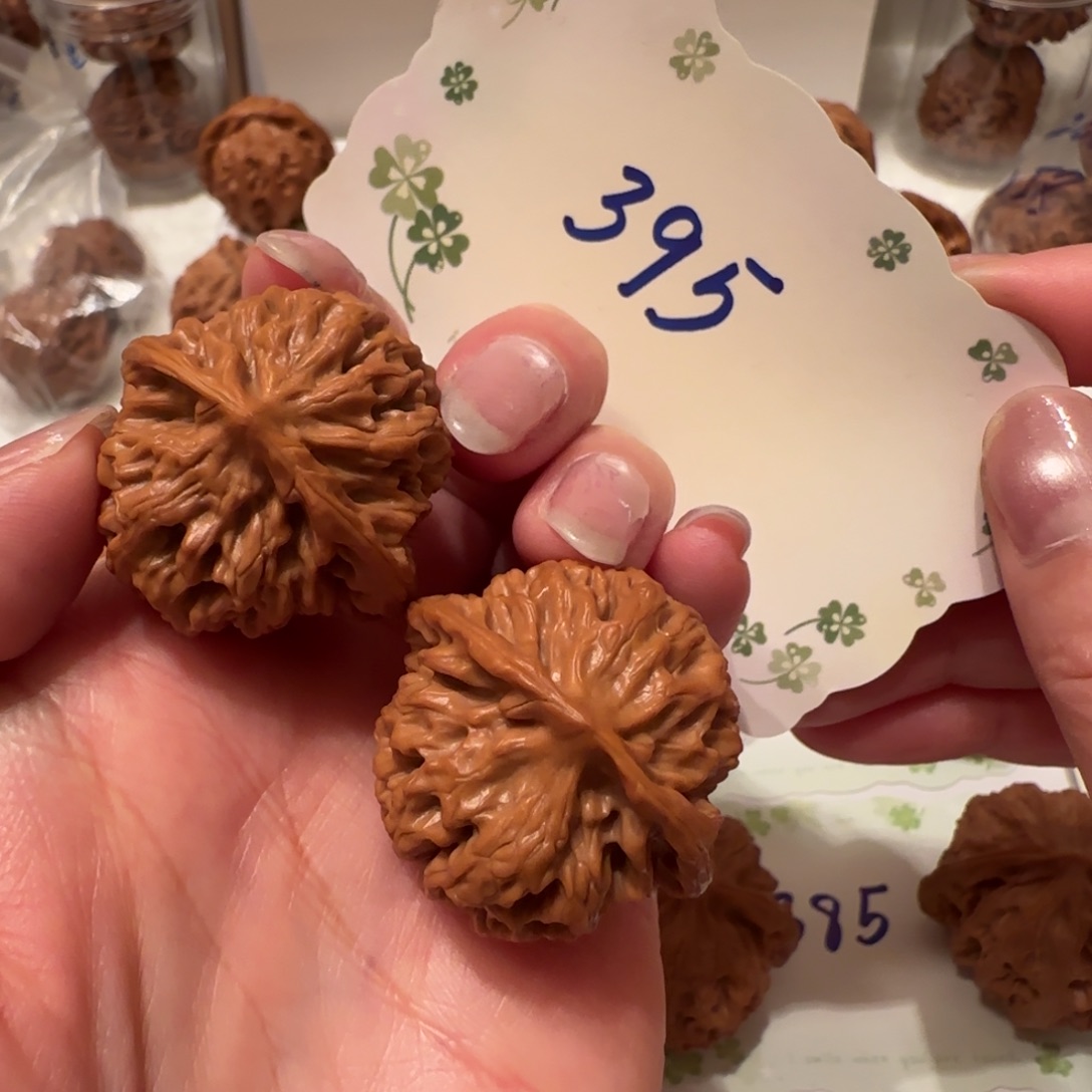 嫑***憾文玩核桃吊坠395号秦闷3.2