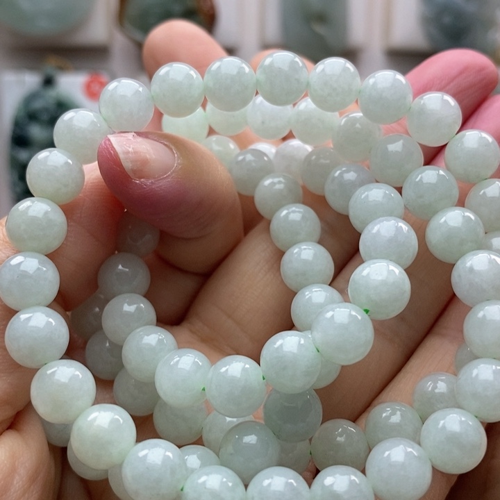 翡翠颈饰未镶嵌卡8