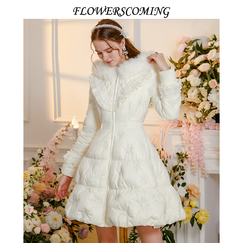 花儿开了2025冬季新款气质时尚外套连帽狐狸毛保暖中长款