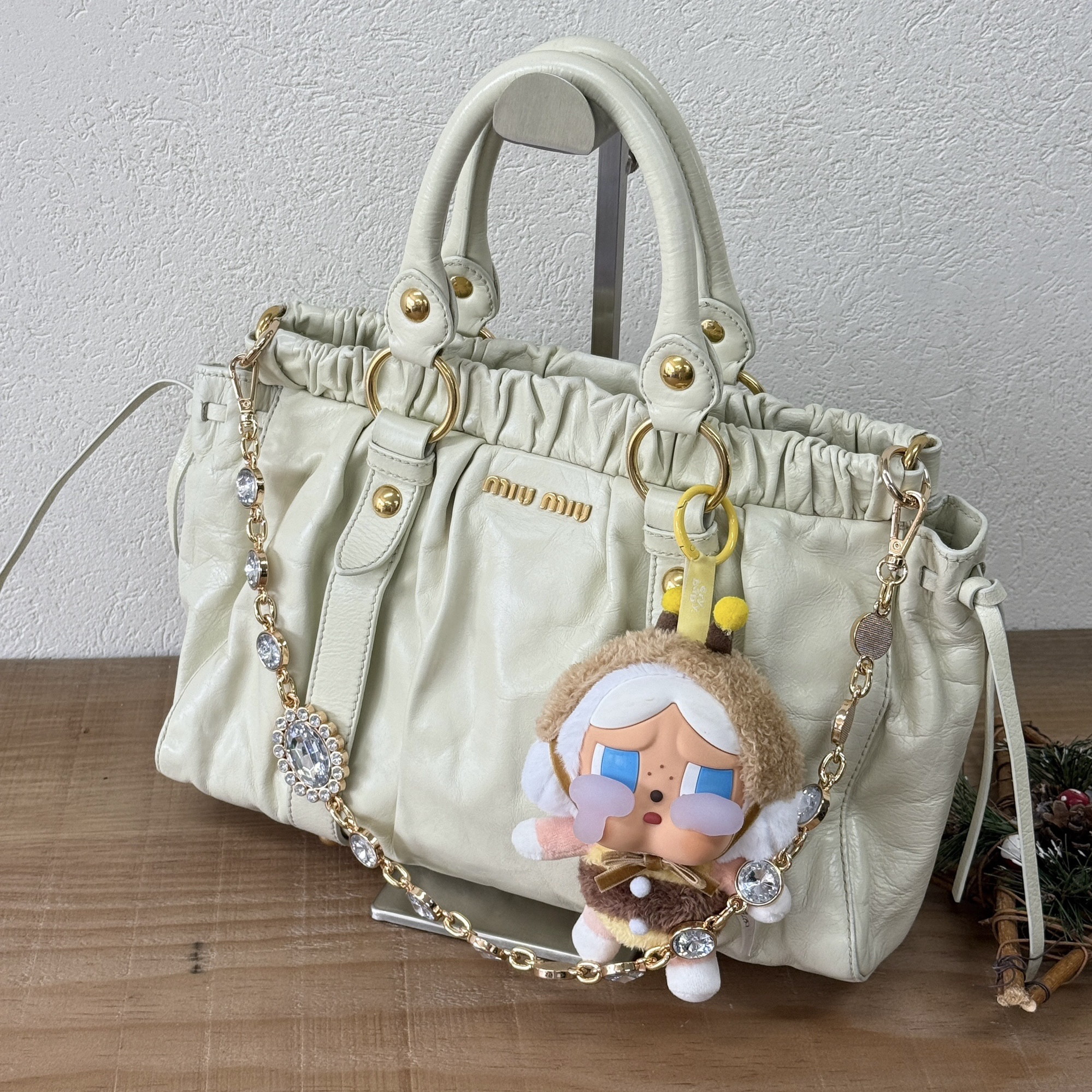 95新 MIU MIU/缪缪 奶白色褶皱托特单肩斜挎包 底长33 117572