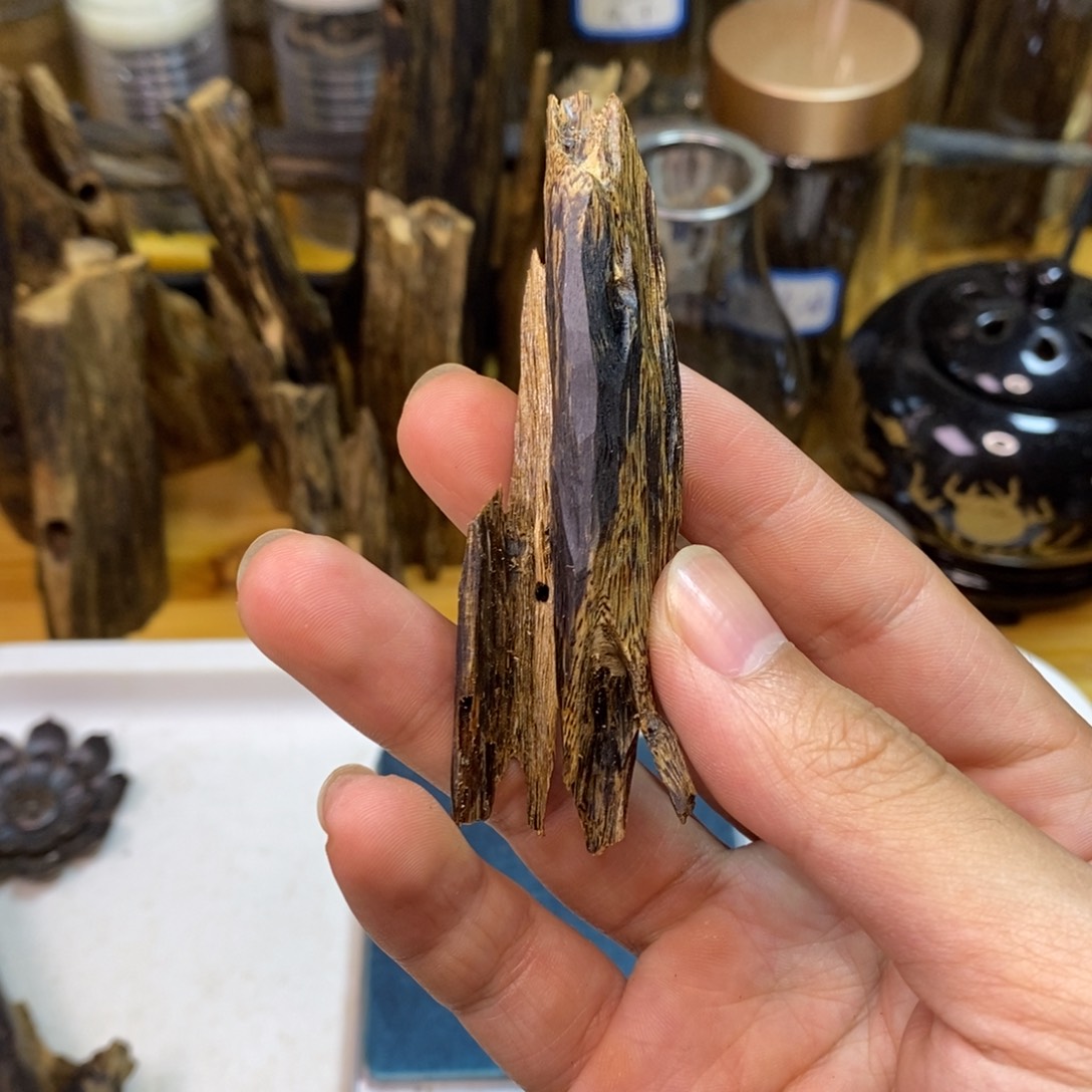 沉香高油香薰天然乌身9克