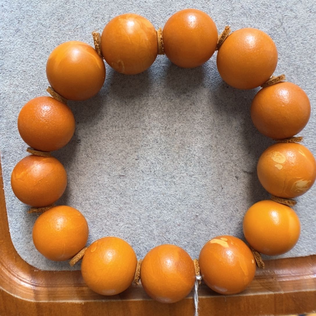 未镶嵌蜜蜡手串蜜蜡