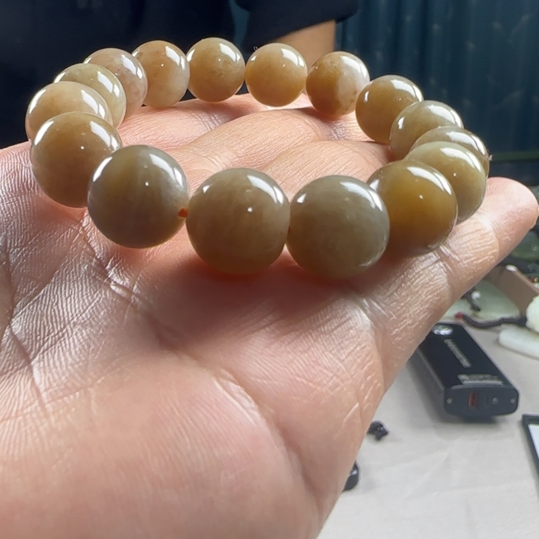 和田玉未镶嵌手串