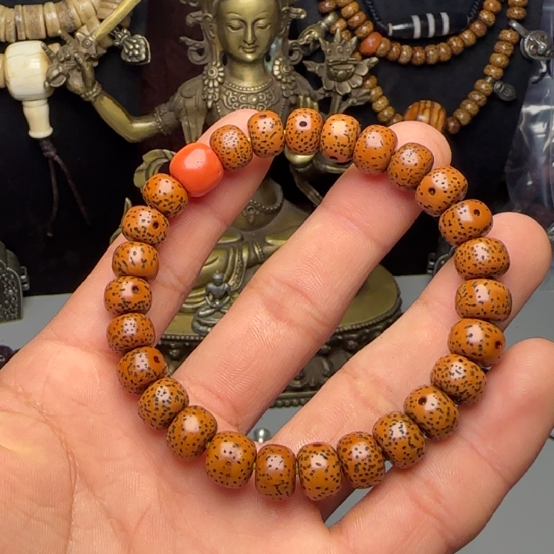 曾***王格桑工艺坊直播间