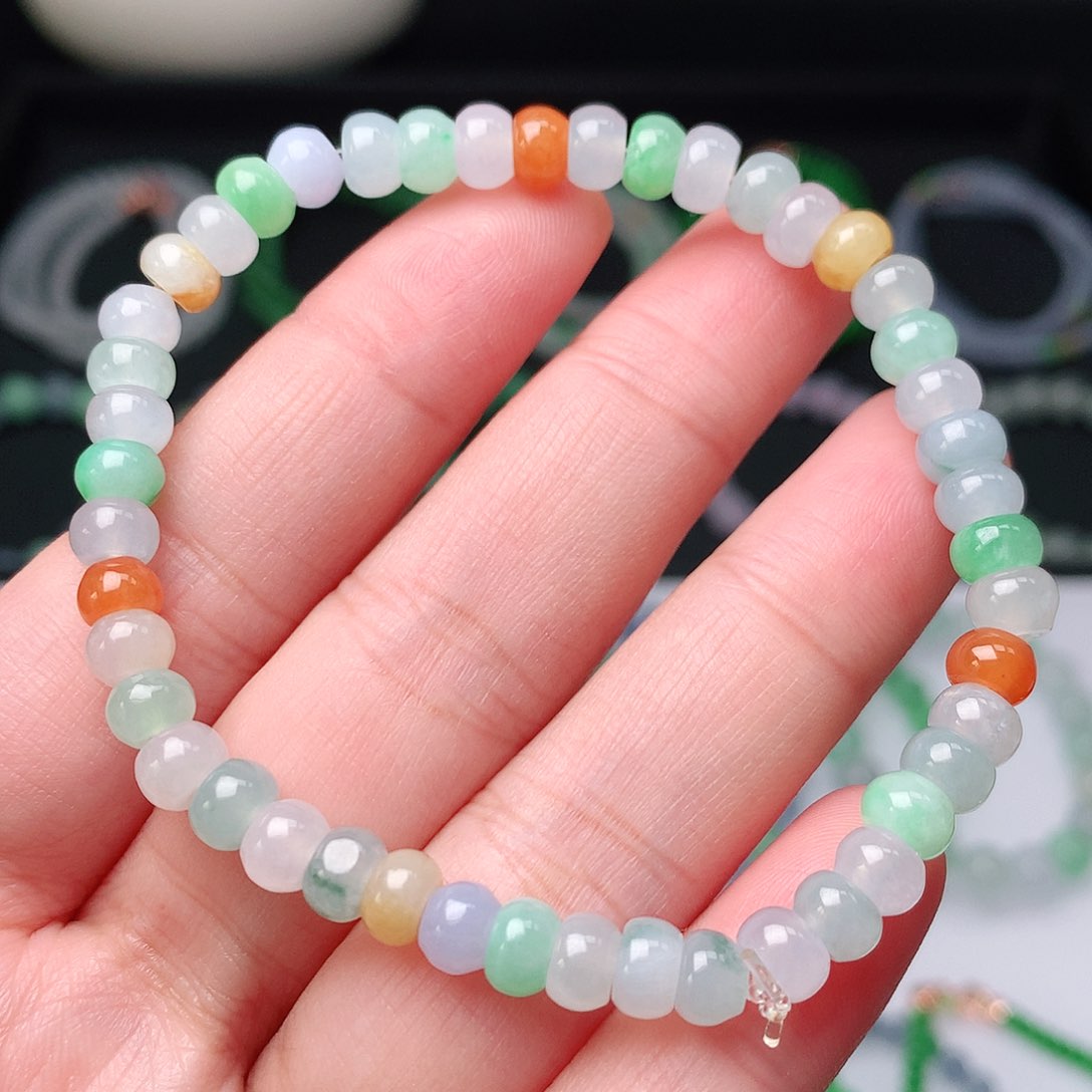 翡翠手链未镶嵌翡翠