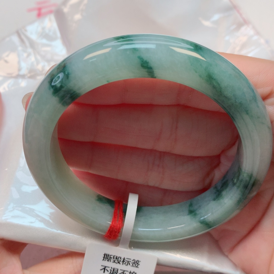 翡翠手镯未镶嵌56.8圈