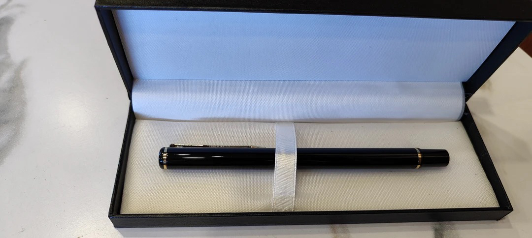 【欣易珠宝】时尚礼品笔 手工摆件