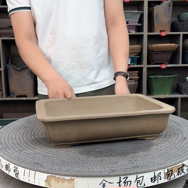 紫砂花盆任紫砂的颜色很好看呀